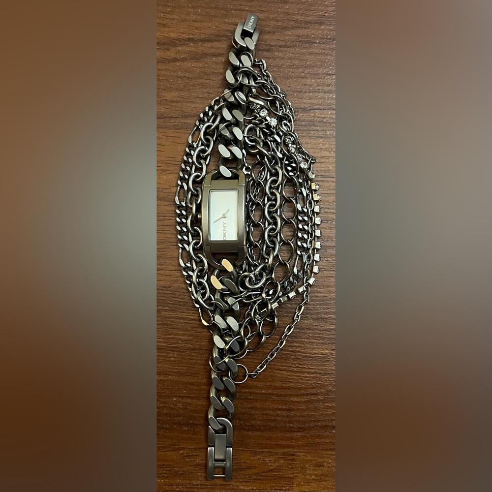 Vintage DKNY Chain Link Bracelet Watch – Stainless Steel